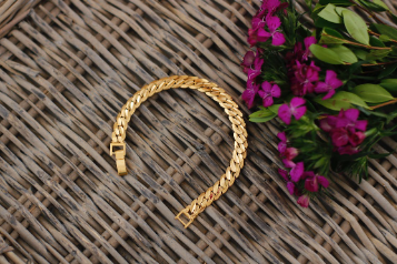 12 Tips for Selling Your Gold Bracelet